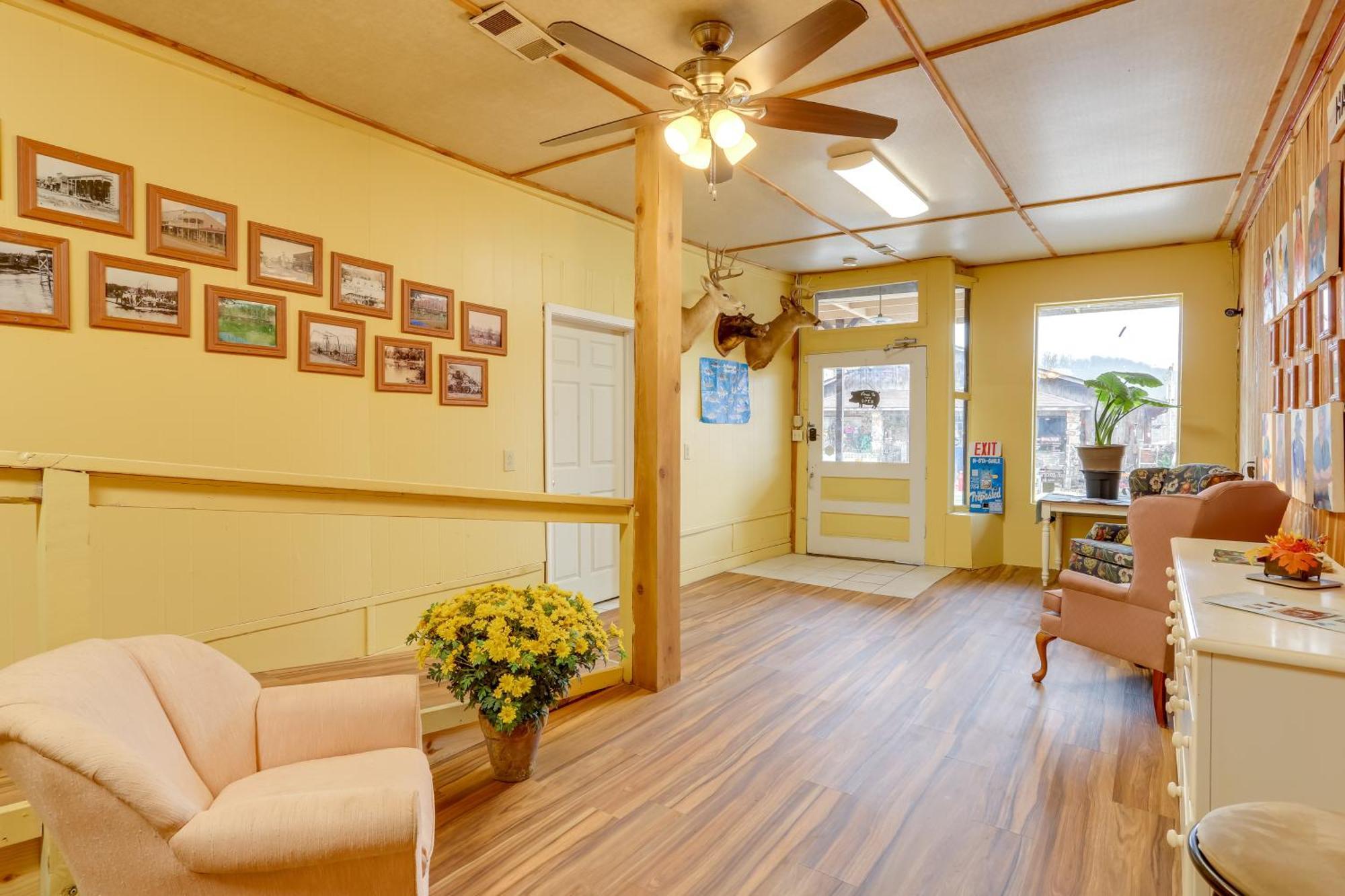 Historic Hardy Home With Game Room On Main Street Exterior foto